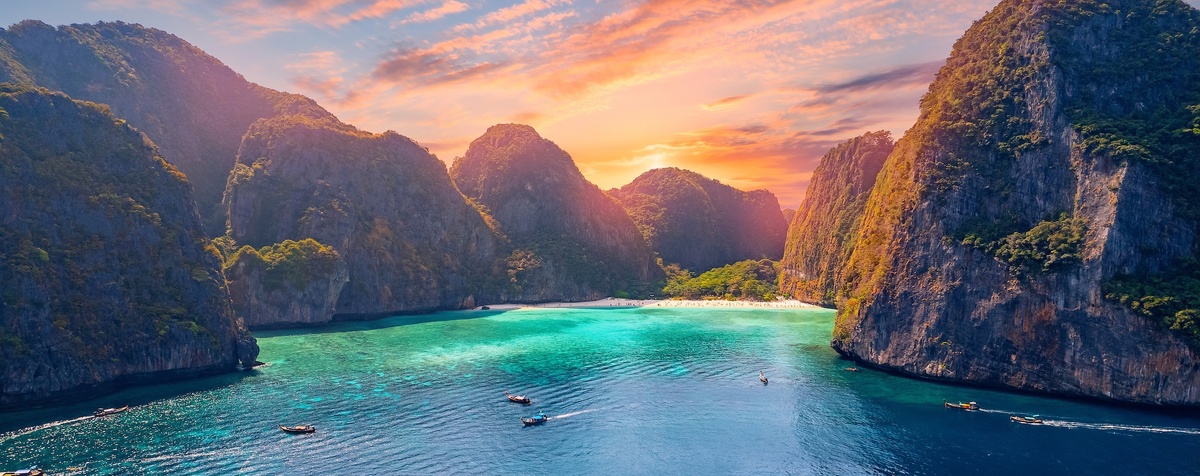 @Parilov/Shutterstock