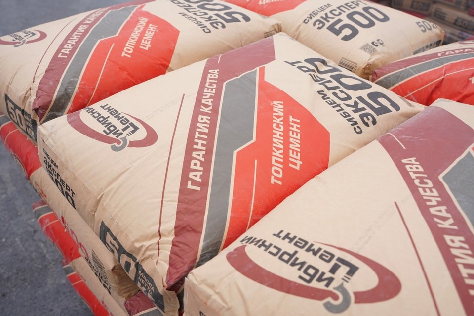    Продукция предприятия поставляется в регионы Сибири и Урала, а также в Казахстан. Фото: Пресс-служба ООО «Топкинский цемент»