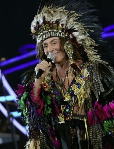 В. Леонтьев тоже шаманил...