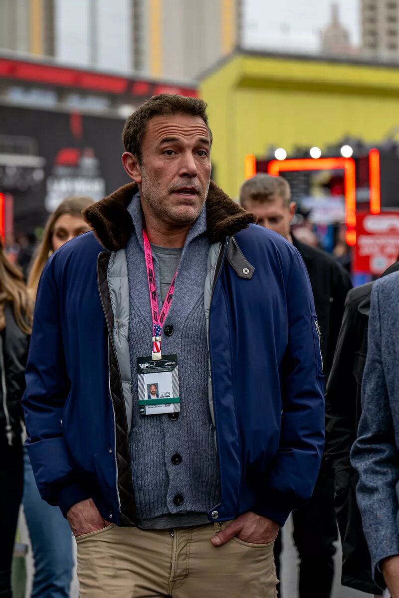 Бен Аффлек📷
