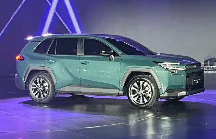 Представлена новая Toyota RAV4 для рынка РФ. Источник иллюстрации - Яндекс.Картинки