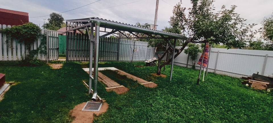 навес для авто из профтрубы 