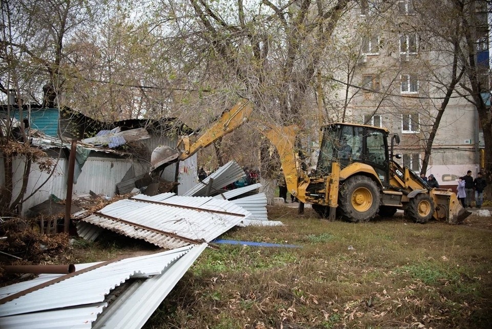    Торги по сносу здания временно приостановили Светлана МАКОВЕЕВА