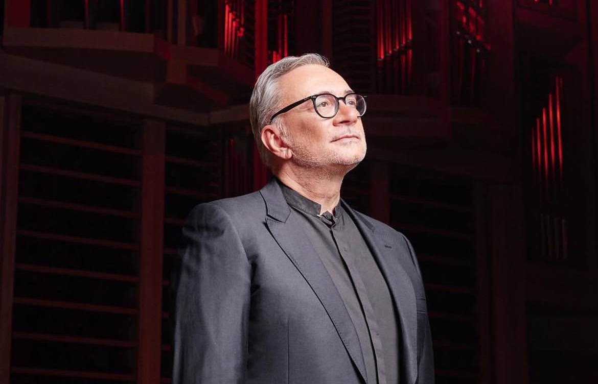     Социальные сети