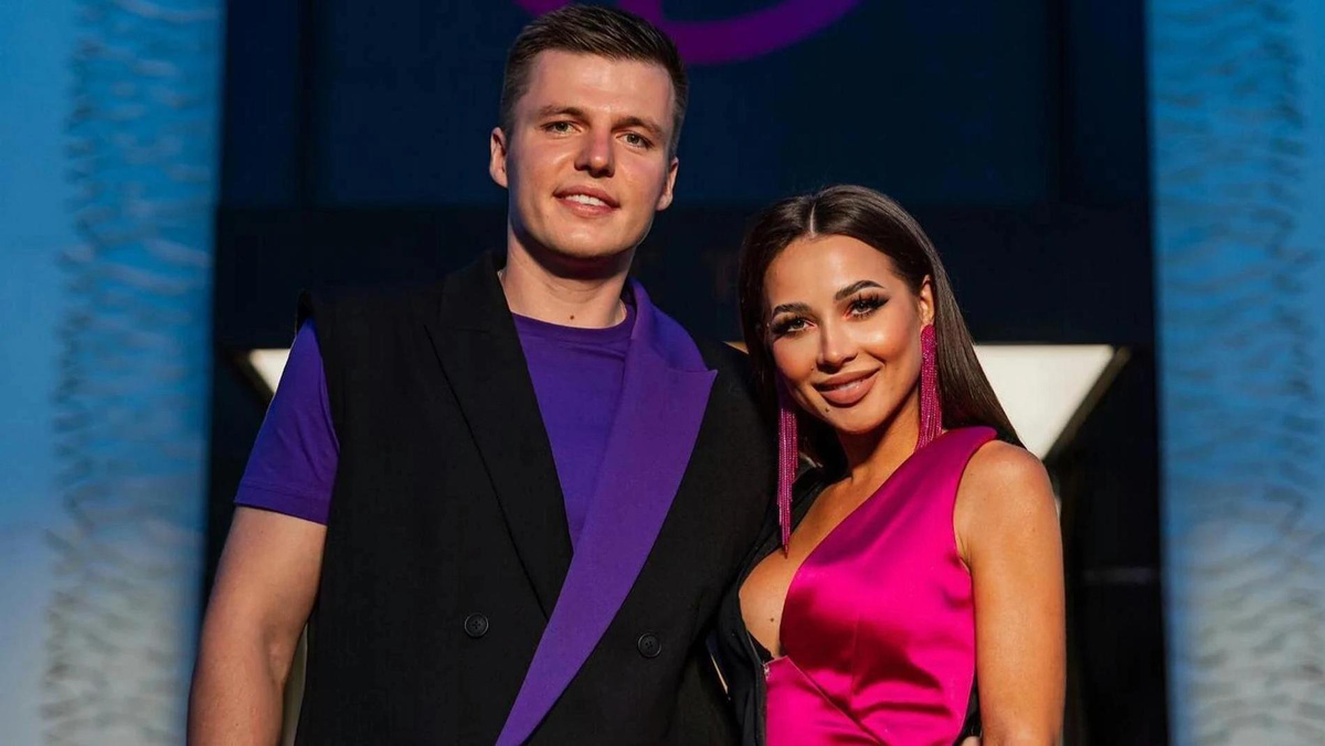    Артем и Валерия Чекалины. Фото: Инстаграм (запрещён в РФ) @artem_chek