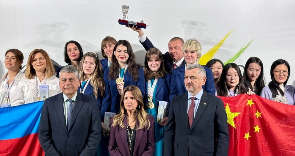 Шахматистки из Свердловской области, ХМАО и ЯНАО стали чемпионками мира