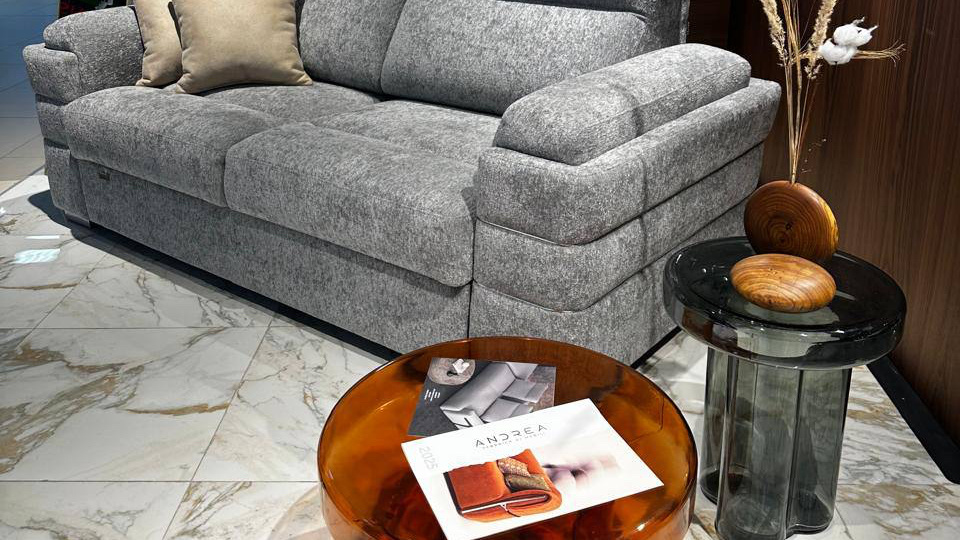 Как выбрать идеальную модель дивана для людей 60+?