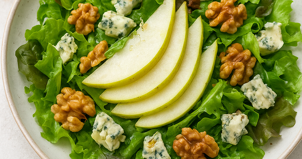 Салат с грушей и сыром: утончённая классика, которая никогда не выйдет из моды