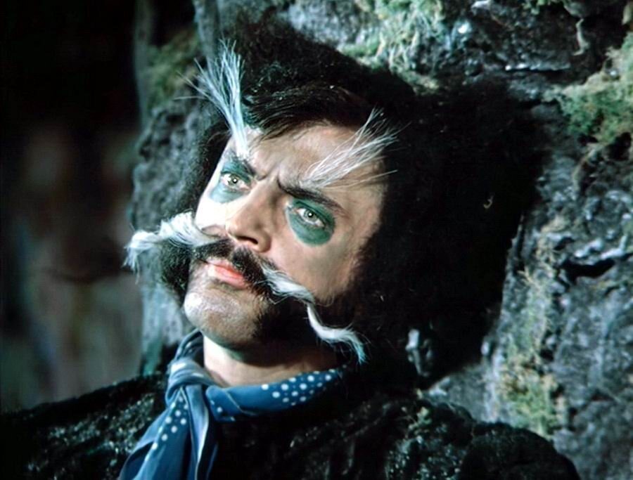 Михаил Боярский просто сам раньше был котом