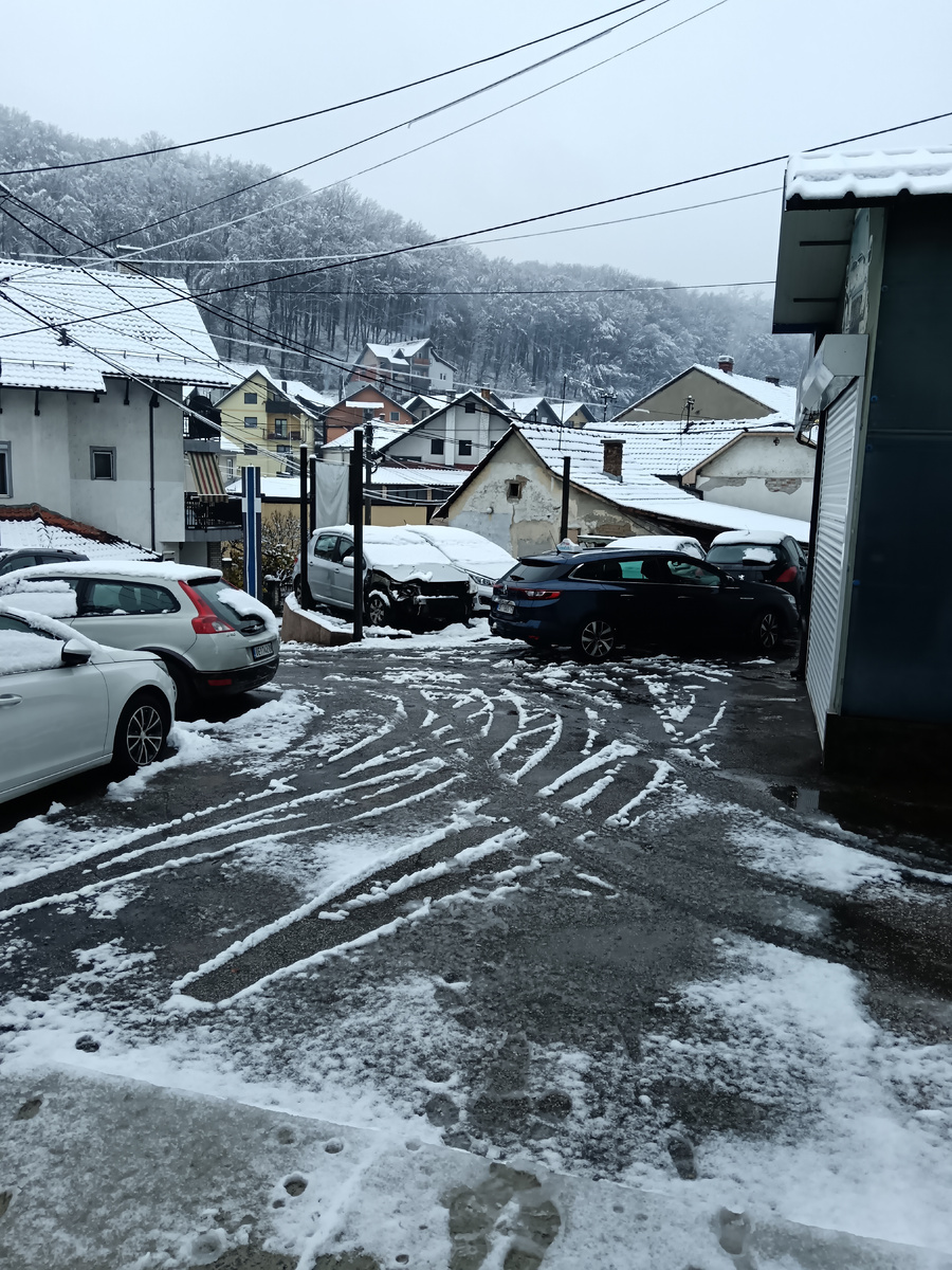 Вот вам и тёплая Сербия. Вид с балкона нашего дома.