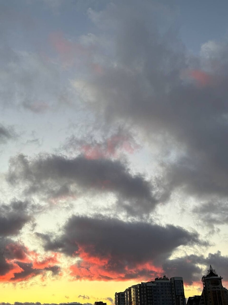    Закат над Барнаулом. Источник: "Толк"
