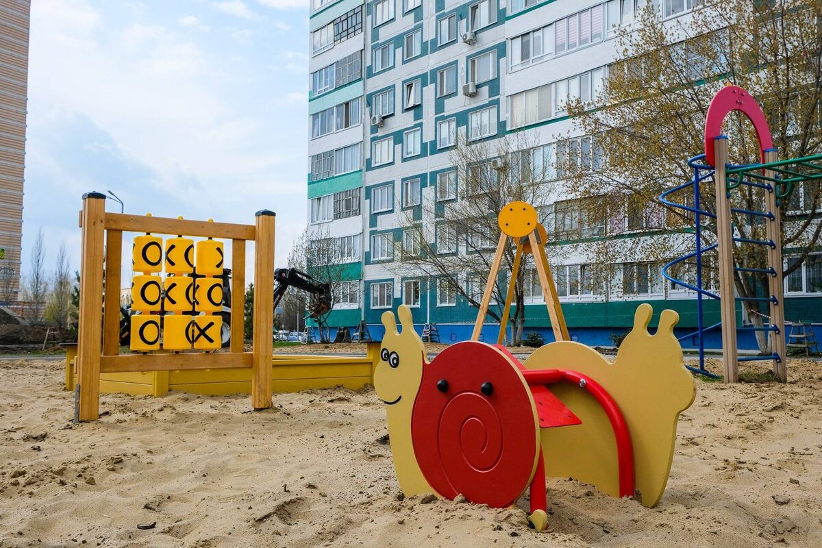 В 2025 году по программе «Наш двор» в Набережных Челнах благоустроили 79 территорий, в 2026-м обновят еще 68Фото: nabchelny.ru