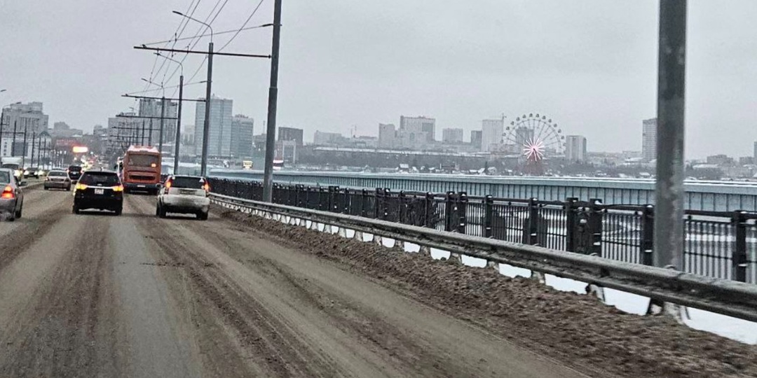 В деле о скандальном ремонте Октябрьского моста в Новосибирске назначена экспертиза