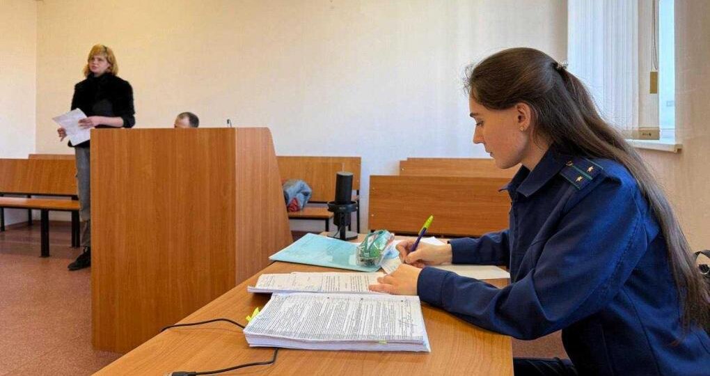 Омичка, которая избивала сына за отказ от капусты, получила 4 года