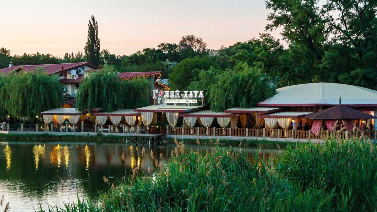 Фото: ресторан-поместье «Гуляй хата». Источник: соцсети DNR LIVE