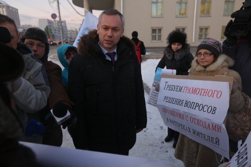 Мусорный тупик: за темные делишки губернатора Травникова заплатят все жители Новосибирской области