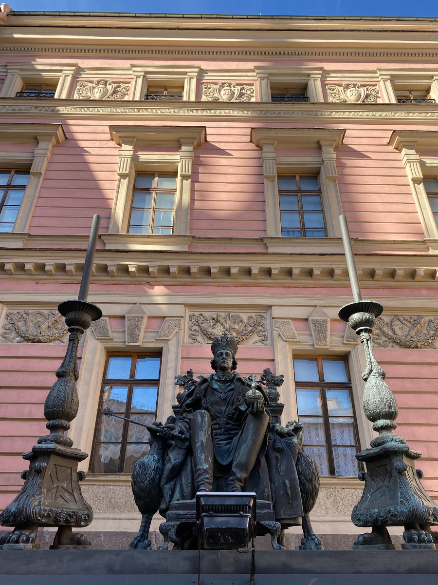 Инженерный (он же Михайловский) замок в Петербурге. Здесь и далее фото автора