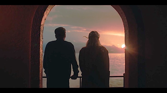 Скриншот фильма "Большое смелое красивое путешествие".