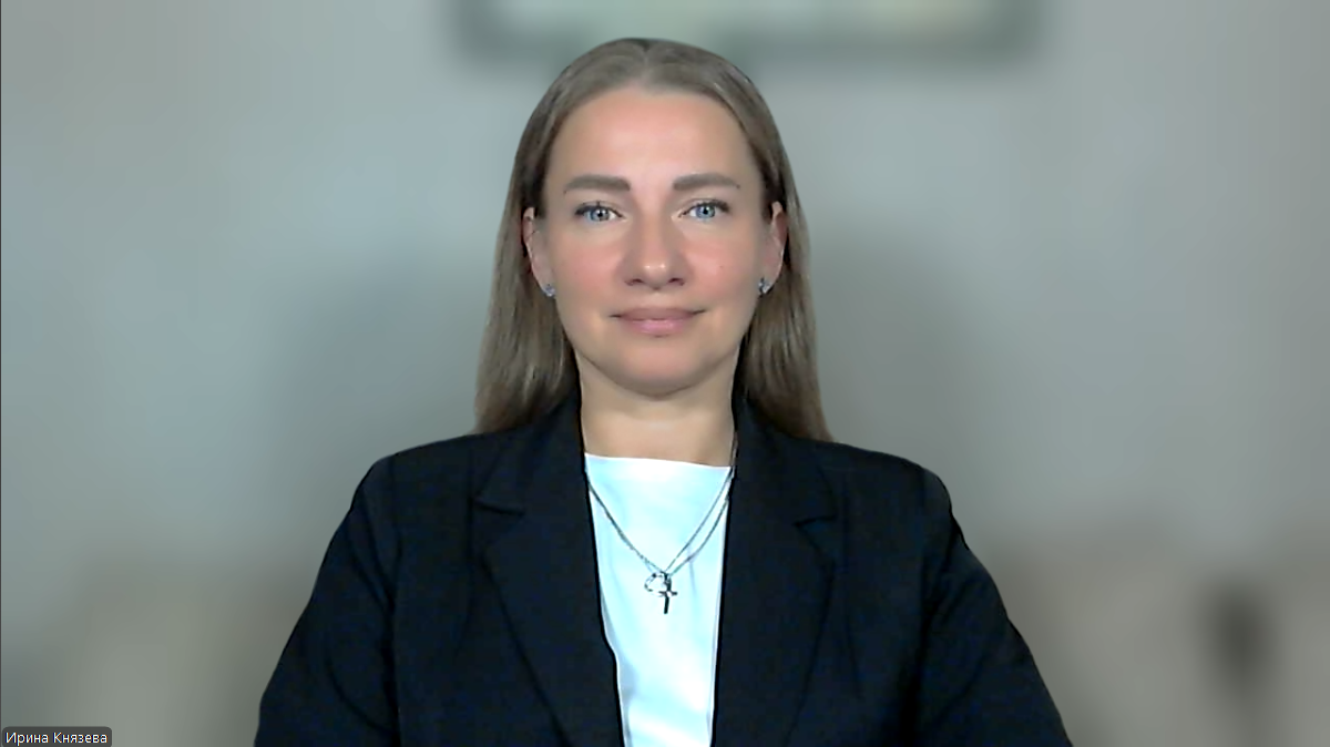 На фото автор Дзен-канала, Ирина Князева, карьерный консультант №1 по мнению ведущего отраслевого сервиса HRTIME