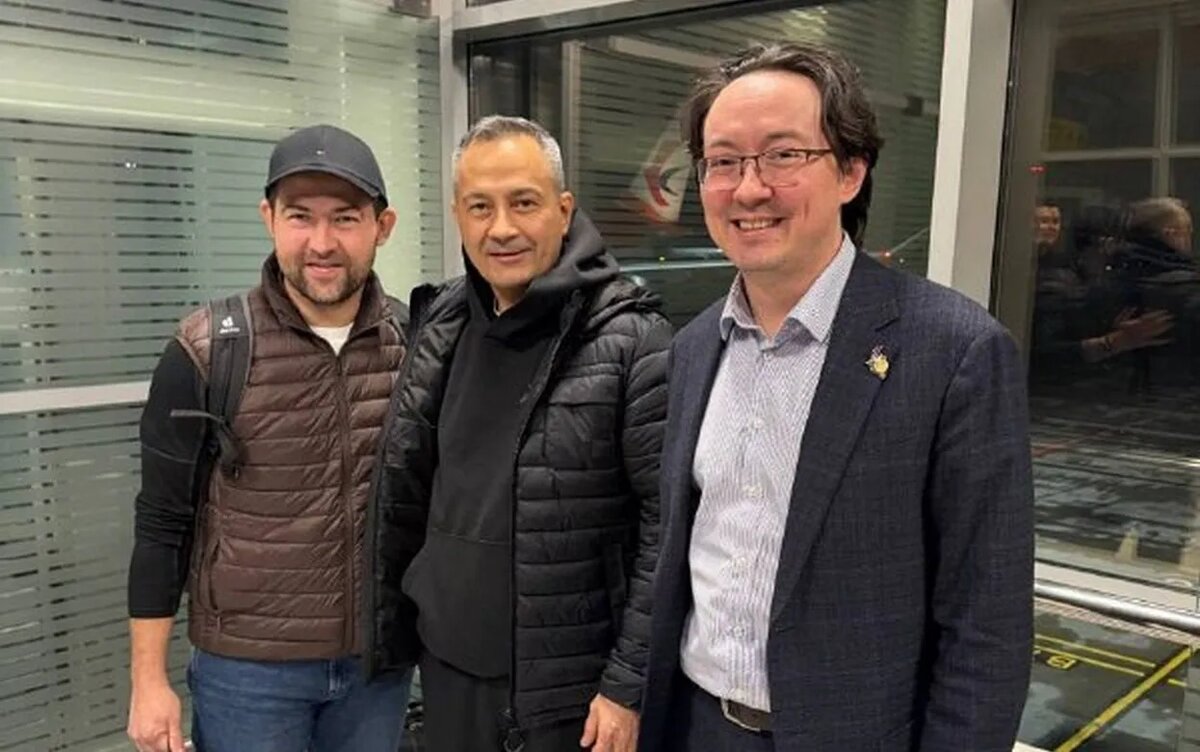    Офтальмологи из Ижевска спасли жизнь пассажиру самолета