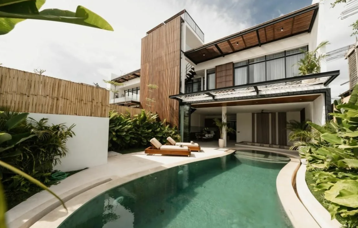 Все фото взяты из открытых источников