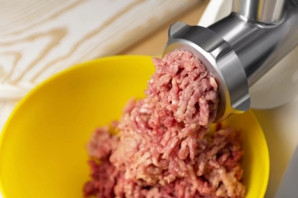    В столице Урала сняли с продажи опасный фарш