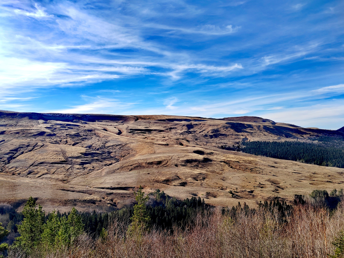 Нагорье Абадзеш-Мурзикал. Вид с дороги на КПП Лаго-Наки. Фото автора