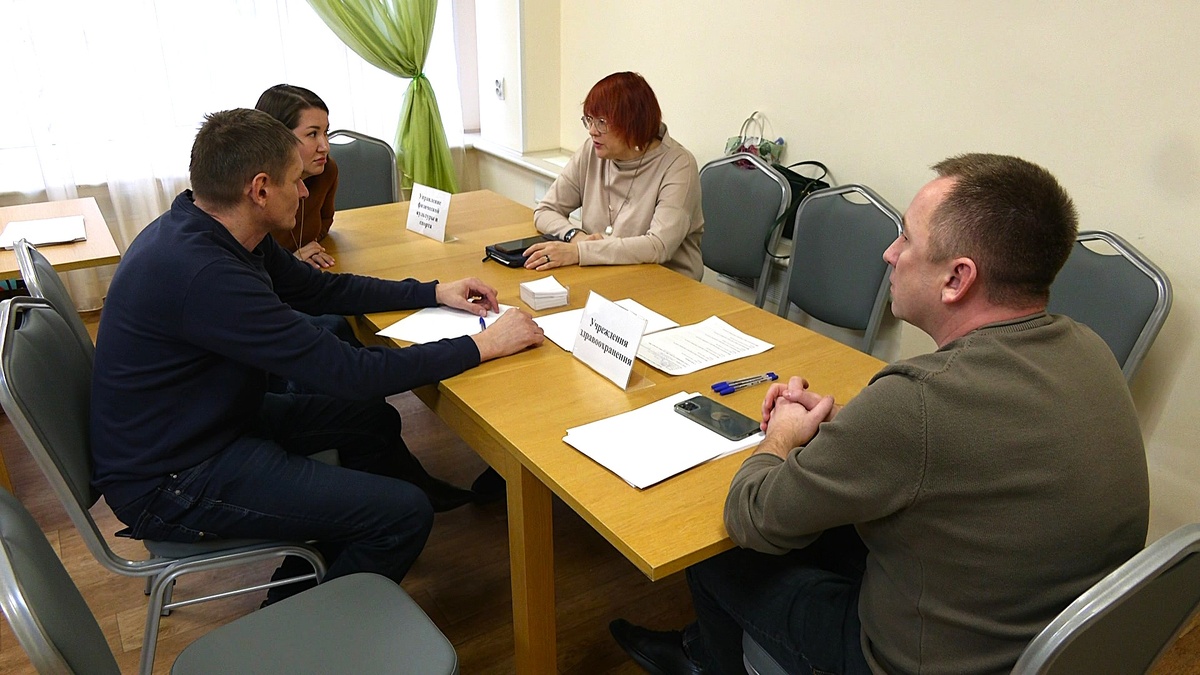    Больше 600 югорчан приняли участие в «Диалоге для СВОих»