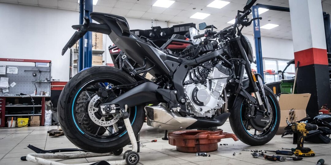 Правди ли, что «китаец» обходится дешево: стоимость годового обслуживания мотоцикла CFMOTO в России