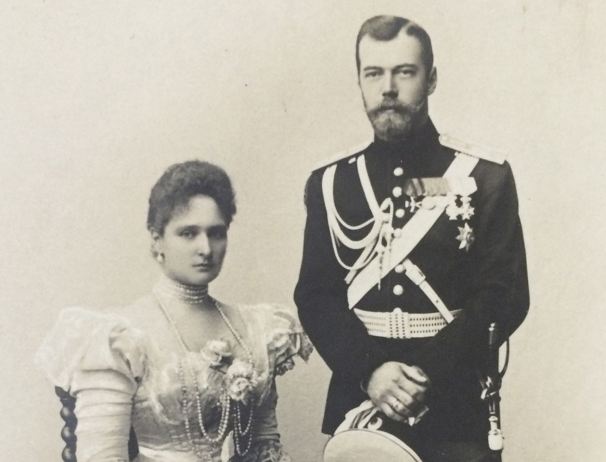 Император Николай II и императрица Александра Фёдоровна. Открытка. Фрагмент. 1900-е гг. Из коллекции ГМЗ «Царское Село»