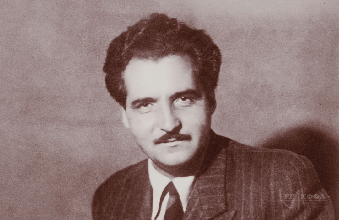 Советский писатель и общественный деятель К.М. Симонов / Москва. [1946-1950 гг.] / Фотограф: М.С. Наппельбаум / РГАКФФД. Арх.№ 4-35903