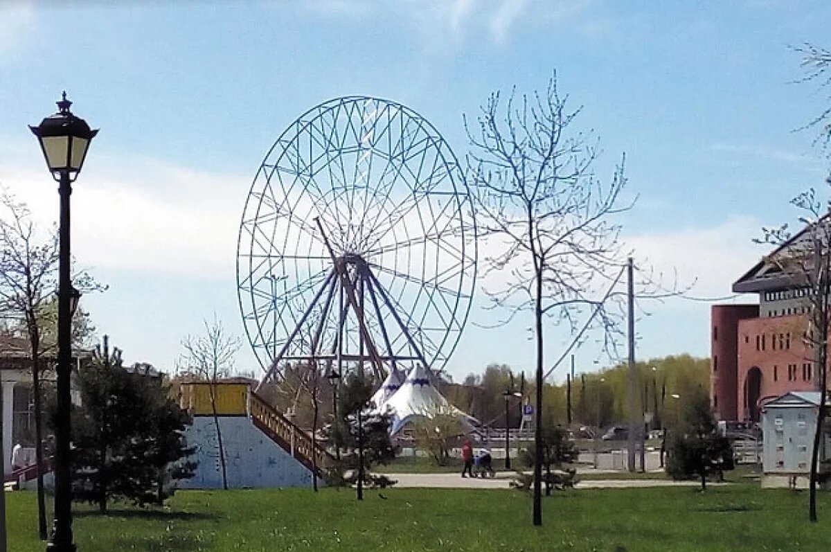    В Ярославле Колесо обозрения приостановило работу