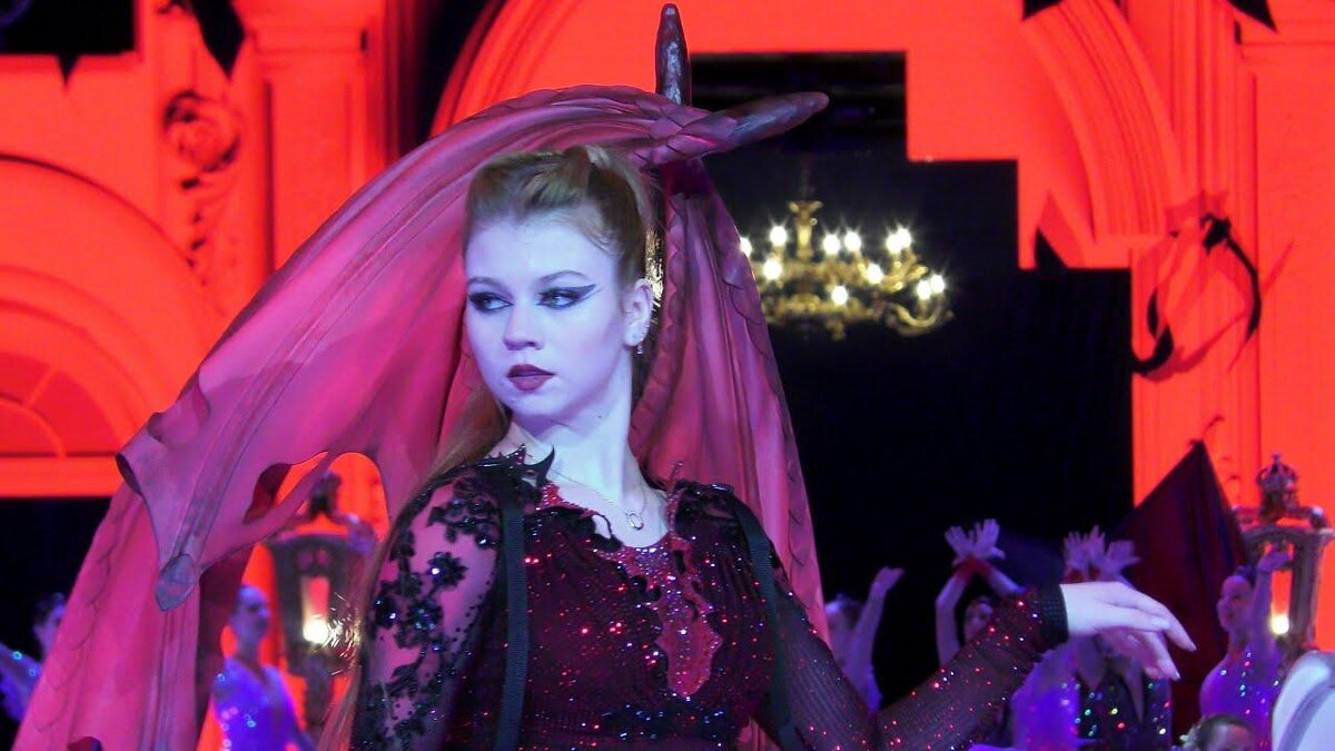     Фея Карабос — Александра Игнатова (Трусова). Фото: YouTube Фотография взята из открытых источников.