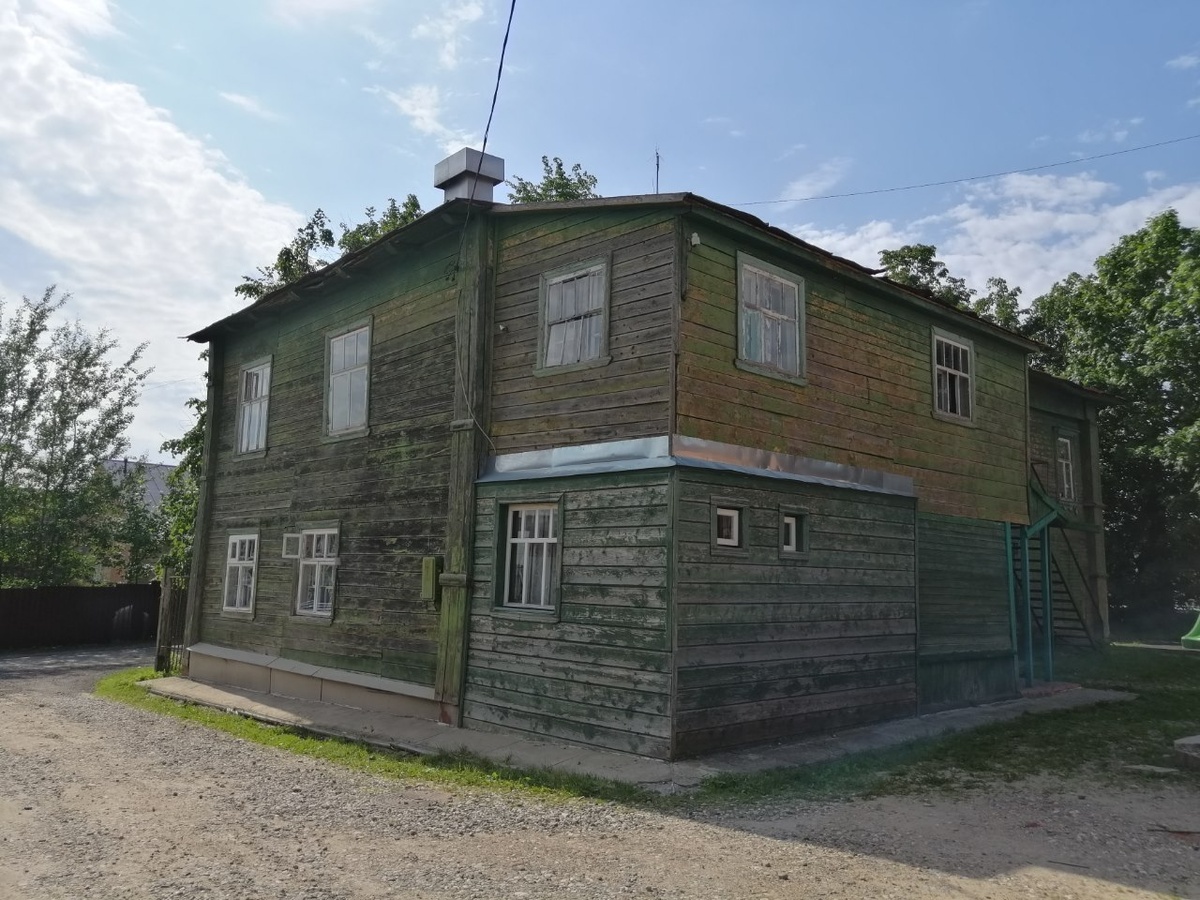 
Ветхий или аварийный дом не получится разделить в натуре. Фото: Мир Квартир