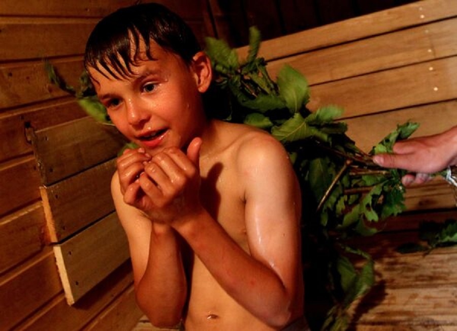 Стойкость к высокой температуре в бане и свое мнение - мужская черта характера!