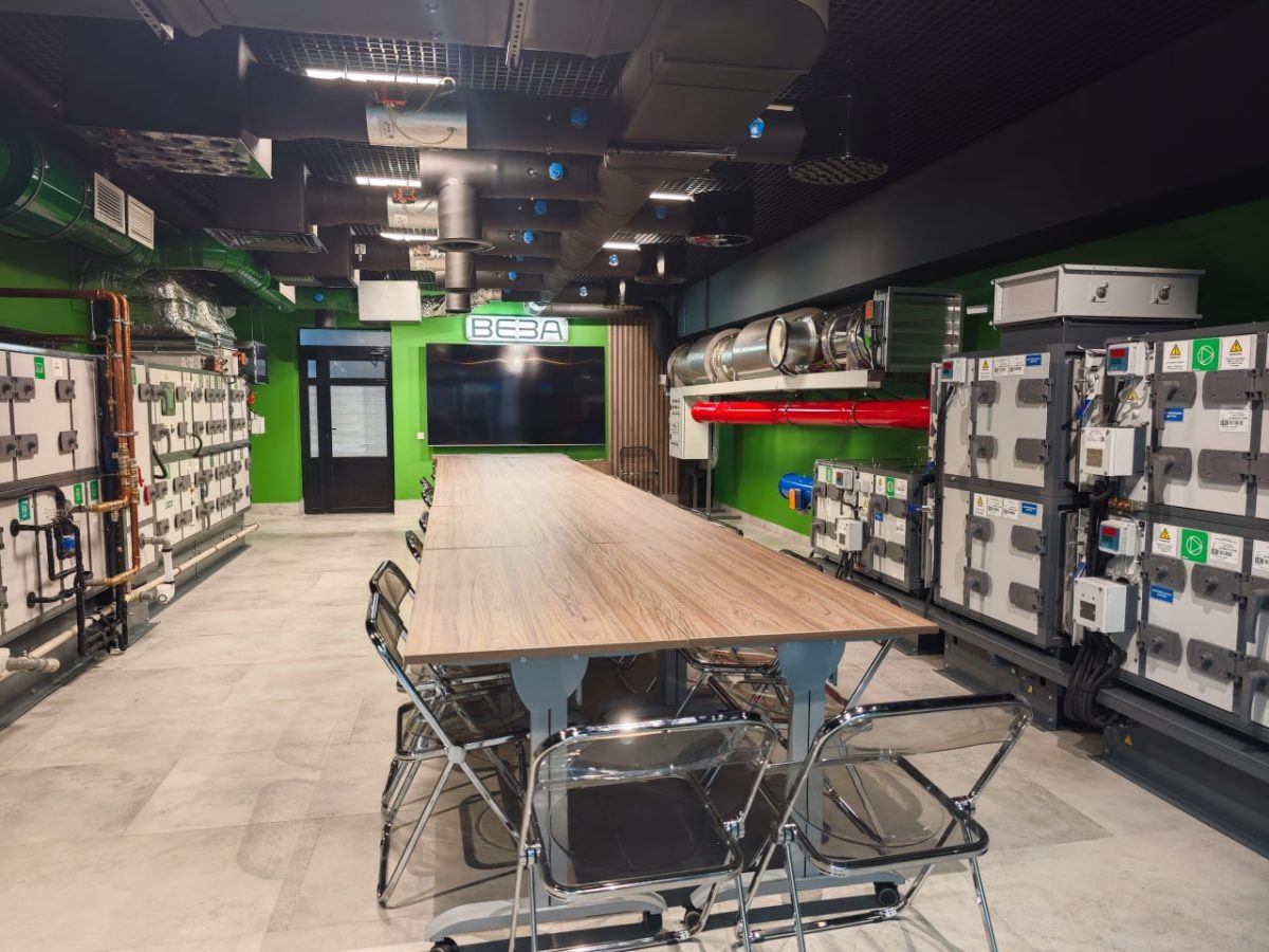    Он позволит проводить исследования аэродинамических режимов на примере различных систем вентиляции