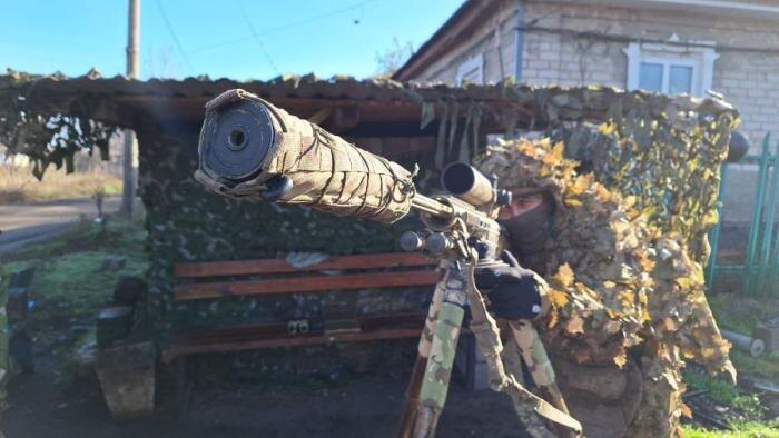 Снайперы группировки «Центр» сбивают десятки БПЛА. Сверхточные стрелки поддерживают и прикрывают штурмовиков в бою, источник Телеграм-канал Военкор Астрахань