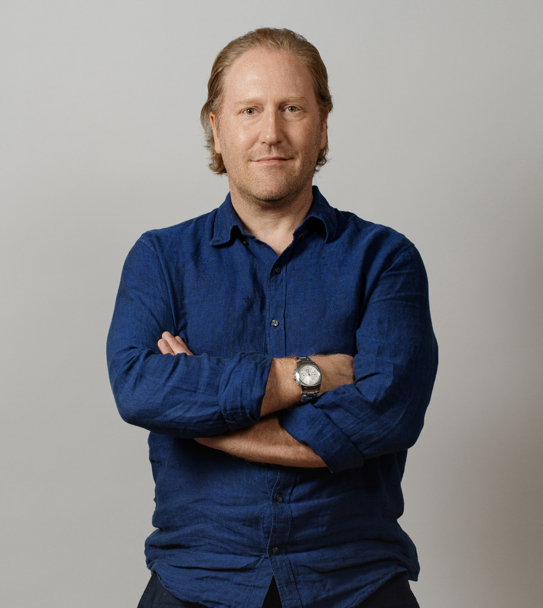 Михаил Агами — российский врач, основатель клиника «Семейная стоматология Михаила Агами» (AMBC), стоматолог-ортопед высшей категории, эксперт в области цифровой стоматологии.