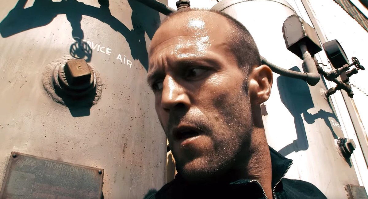 Кадр из кинофильма "Адреналин: Высокое напряжение", 2009 г., режиссеры Марк Невелдайн, Брайан Тейлор, сценаристы Марк Невелдайн, Брайан Тейлор, композитор Майк Паттон (скриншот)