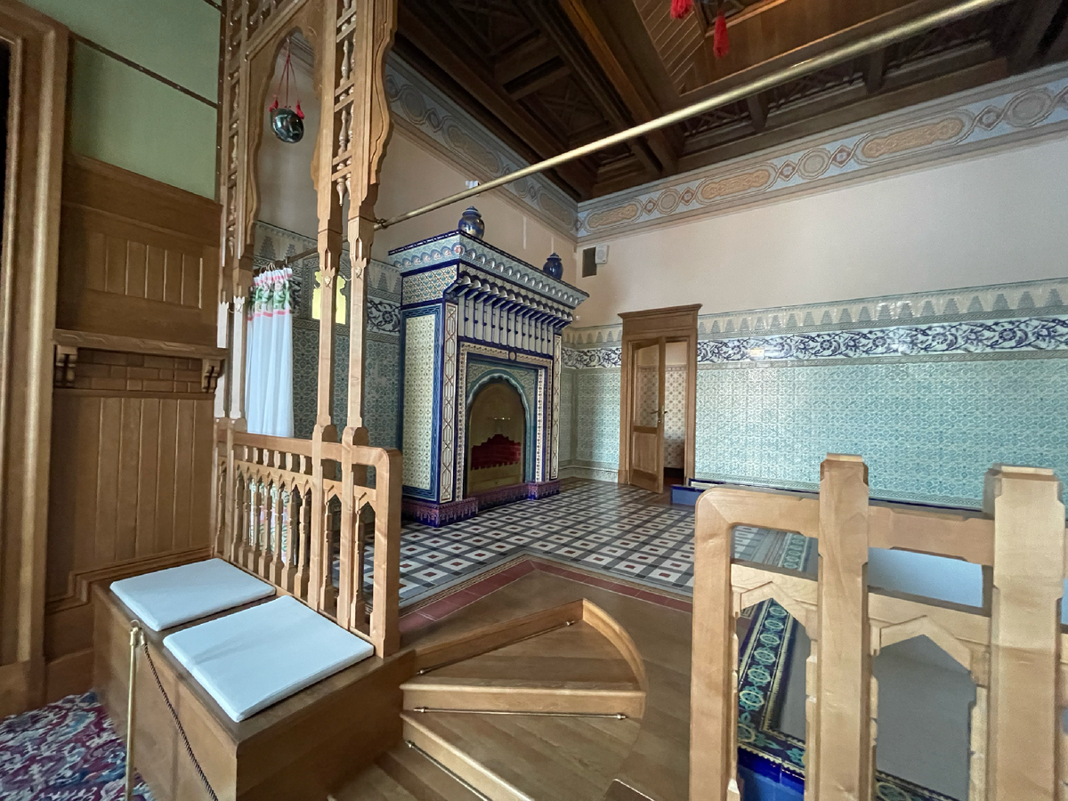 В Александровском дворце. Царское село