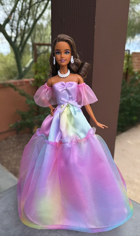 Живые фото Barbie Birthday Wishes 2026 с молдом Тори