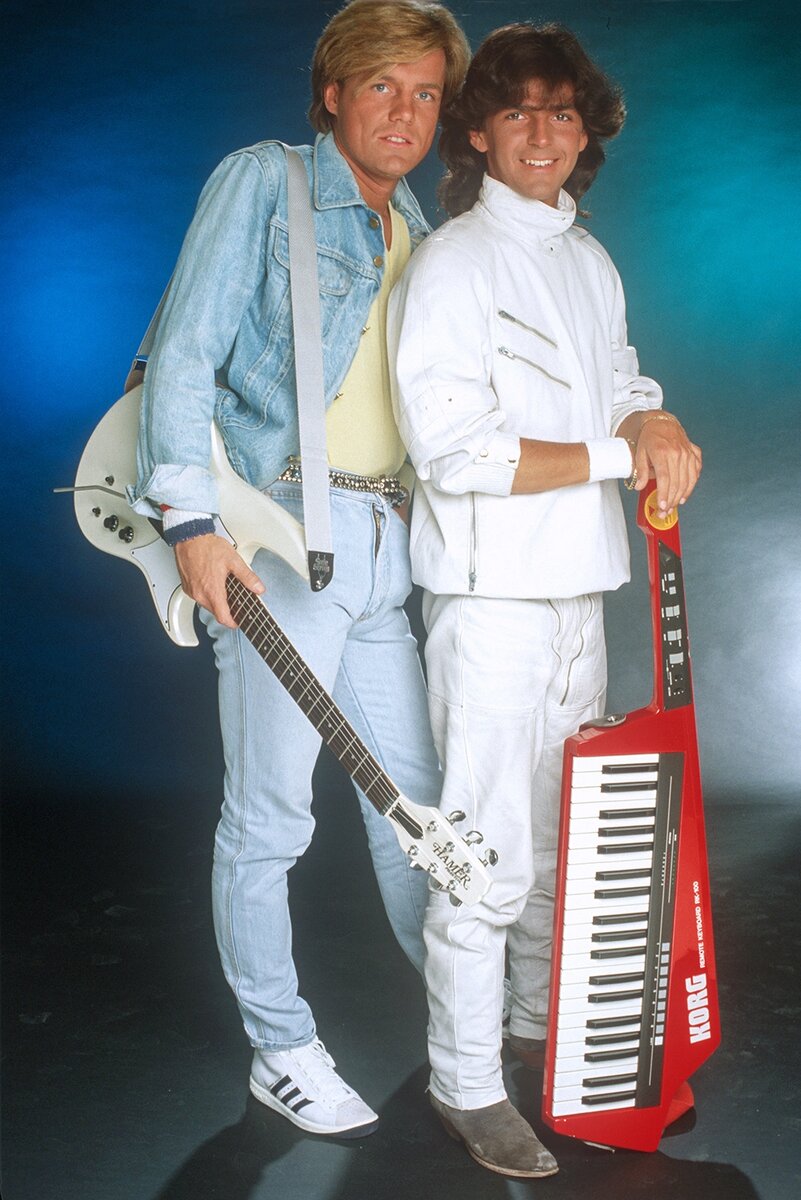    Modern Talking (с англ. — «Современный Разговор») — немецкий поп-дуэт, образованный в Гамбурге в 1984 году. Состав: вокалист Томас Андерс и продюсер, автор всех песен Дитер Болен. Фото: www.globallookpress.com