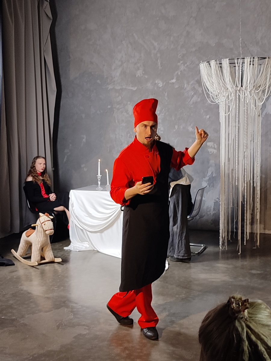 Фото сдачи спектакля ВАУ театра, поставленного Николаем Борманом