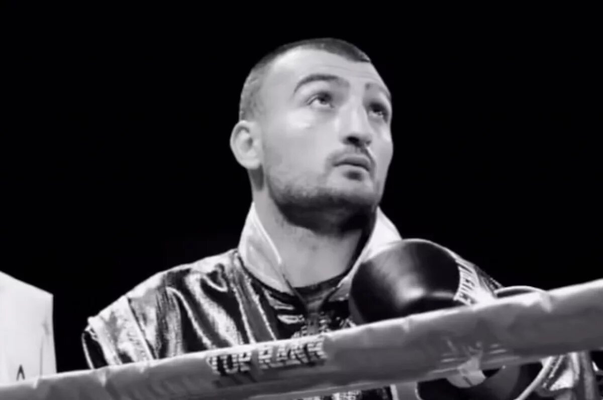    Американский боксер Ванес Мартиросян умер в возрасте 39 лет