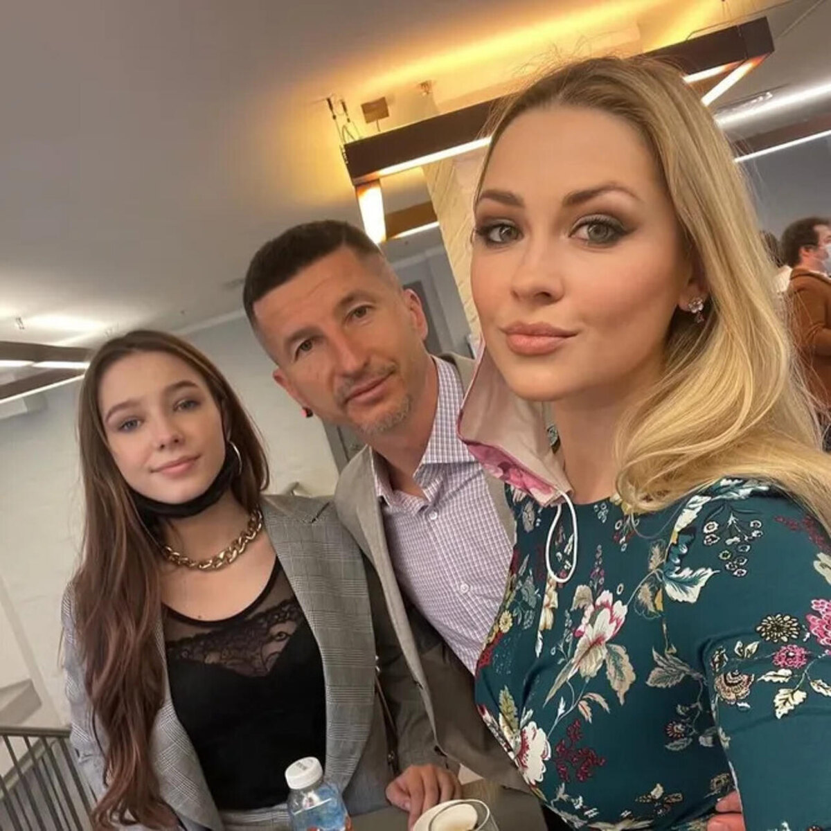    Евгений Алдонин с дочкой Верой и женой Социальные сети