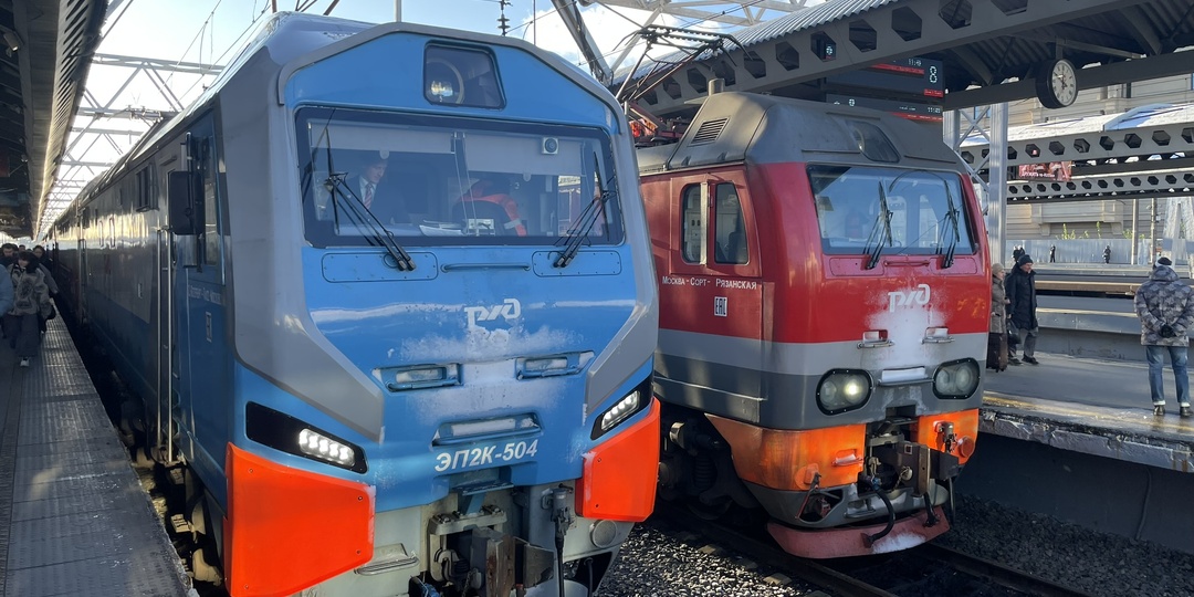 Самый бюджетный и комфортный способ поездок между Петербургом и Москвой - поезд «Аврора»