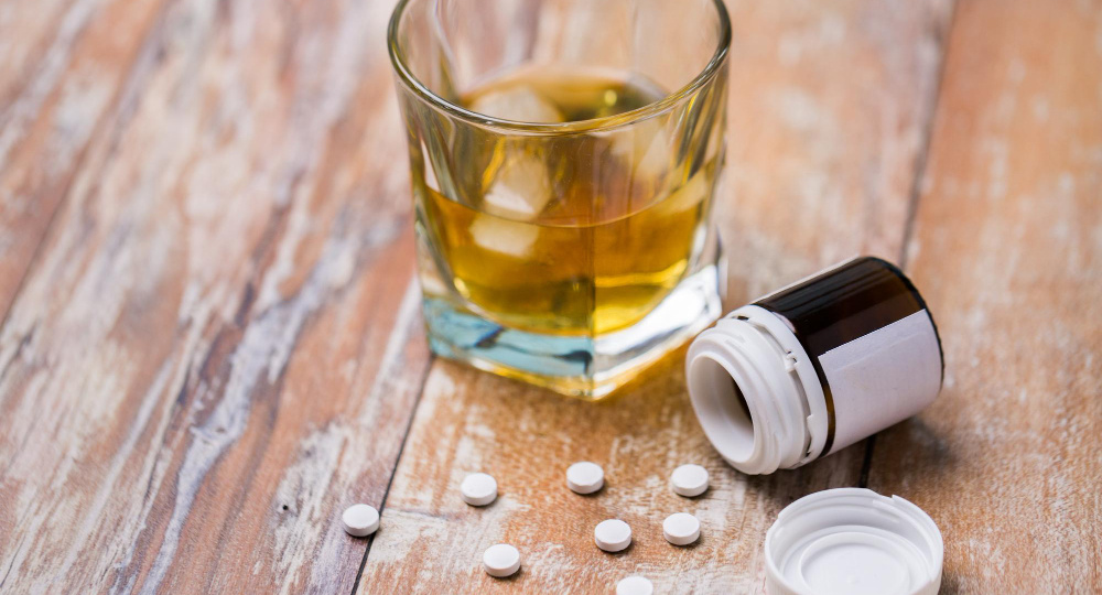 Можно ли совмещать таблетки с алкоголем