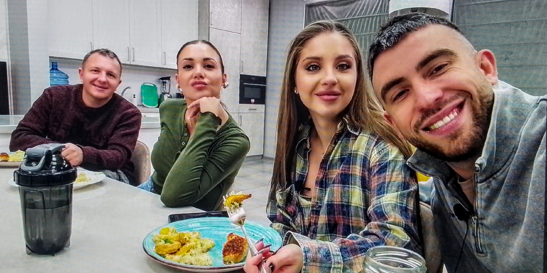 "ДОМ-2" Новости аньше эфиров на 25.11.25: Родители Квашниковой и Григорьева приехали на поляну, Элину предали друзья