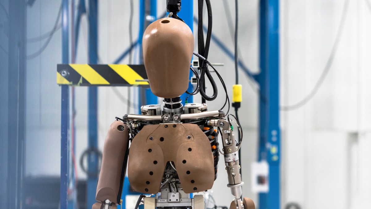 Новый манекен получил название THOR-05F. 