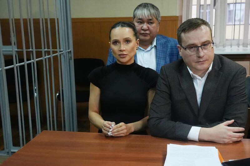    Блогер Валерия Чекалина, обвиняемая в незаконных валютных операциях с использованием подложных документов, на заседании в Гагаринском суде. / Источник: © ИЗВЕСТИЯ/Андрей Эрштрем